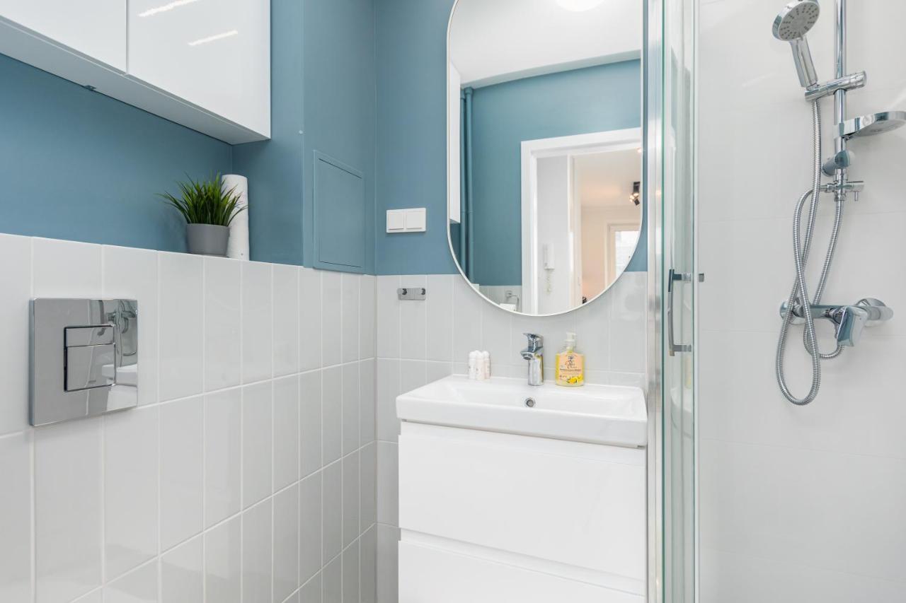 Pl. Dabrowskiego 12 By Homeprime Warszawa Exteriör bild