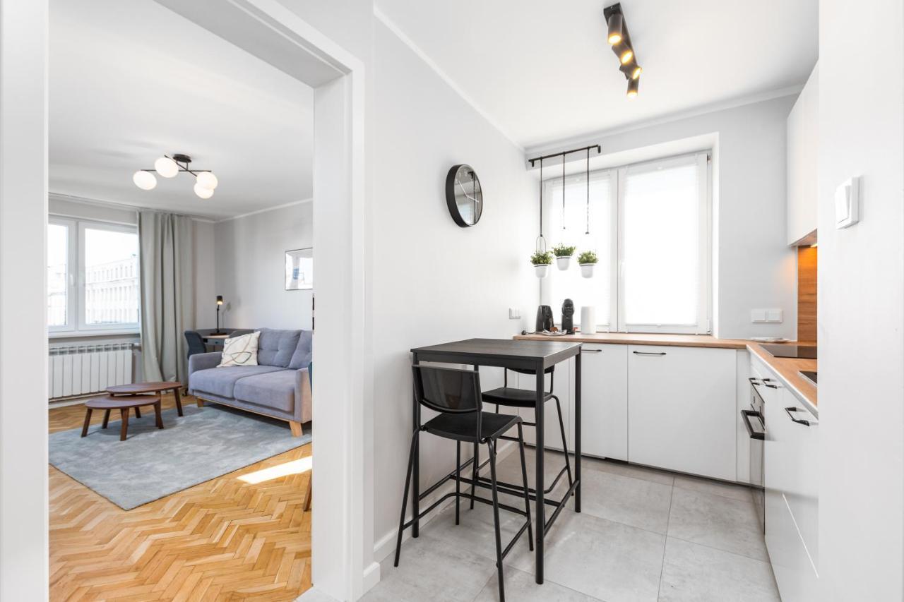 Pl. Dabrowskiego 12 By Homeprime Warszawa Exteriör bild