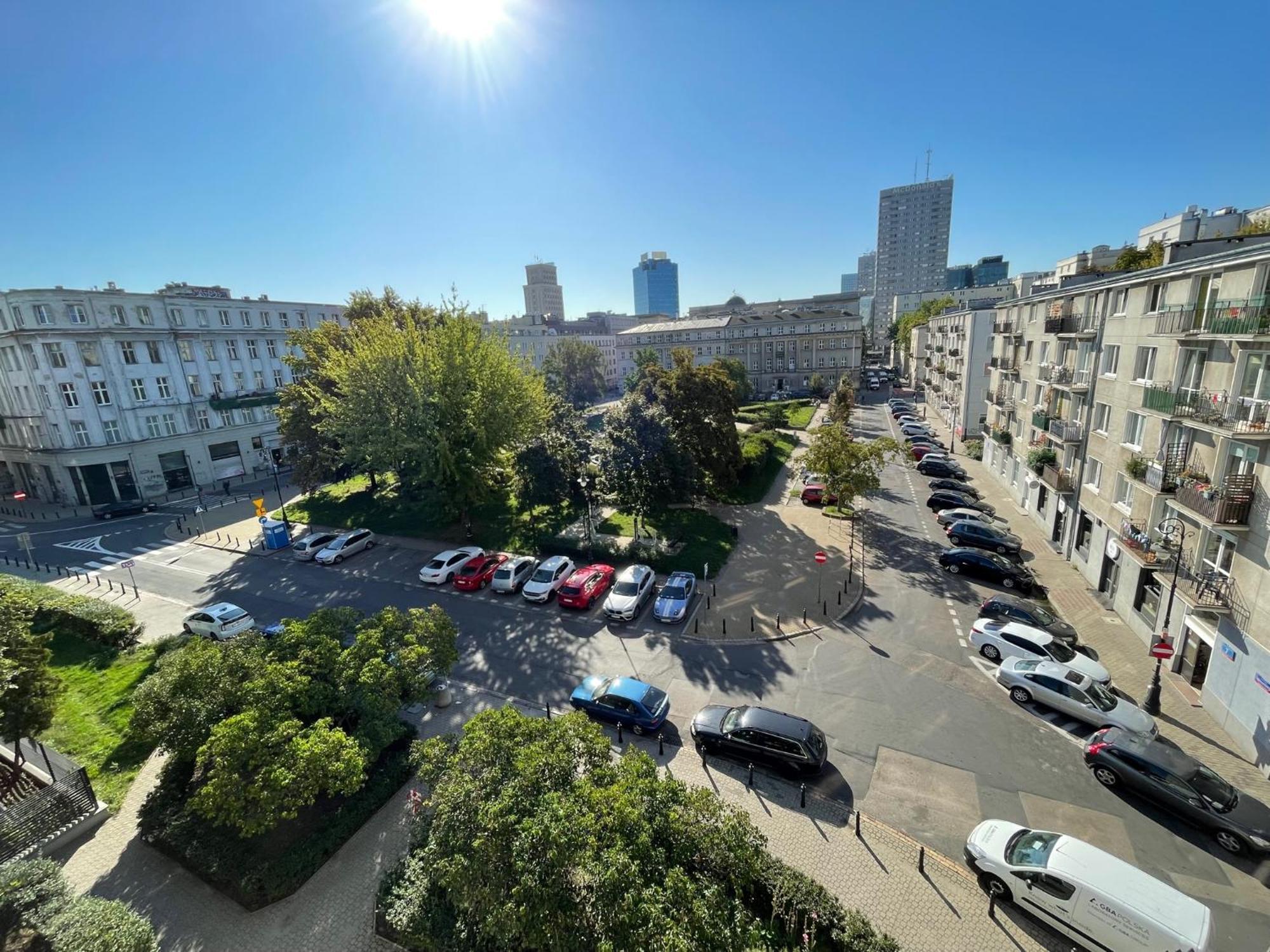 Pl. Dabrowskiego 12 By Homeprime Warszawa Exteriör bild